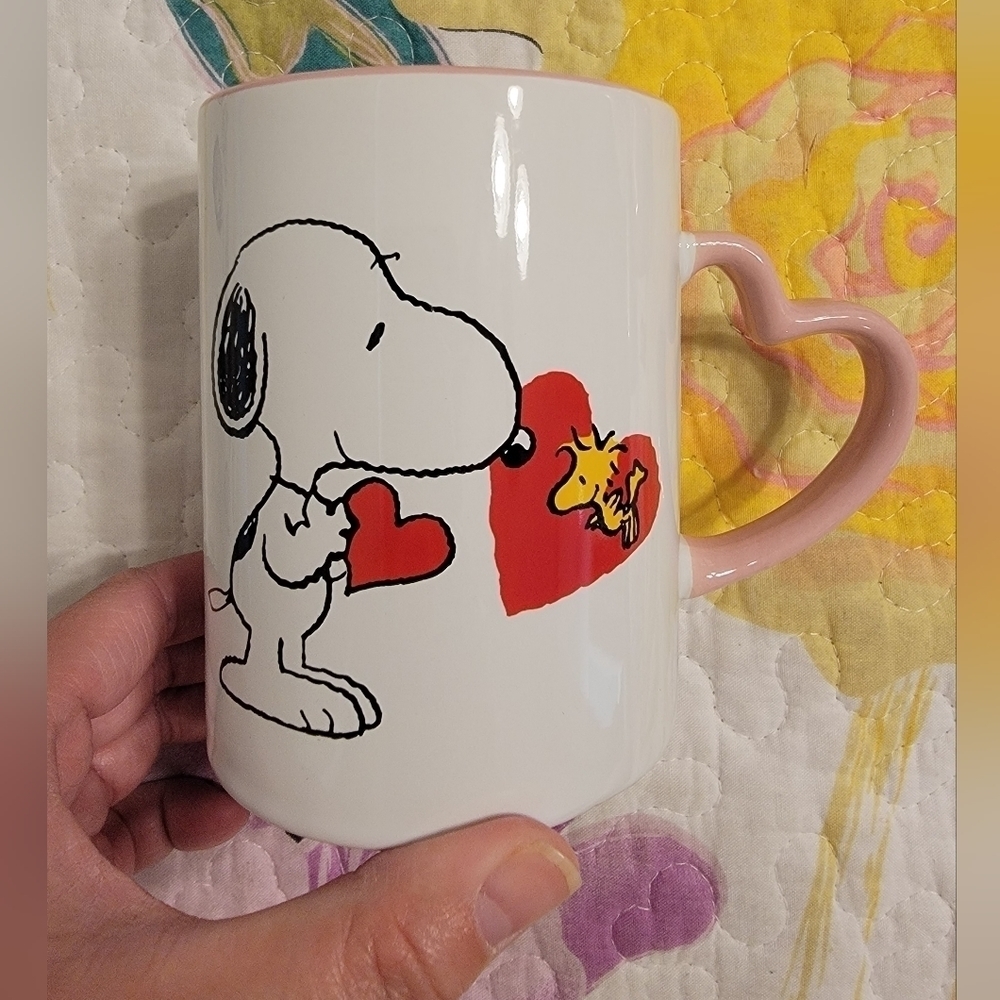 NWOT Snoopy Mug with Heart Shaped Handle